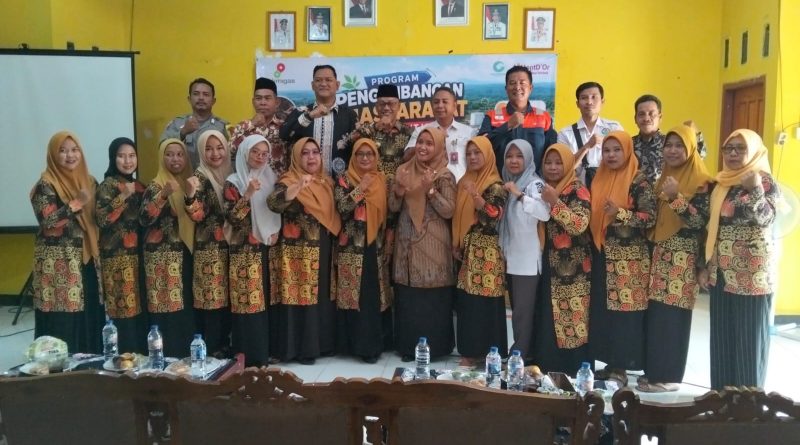 Dorong UMKM Naik Kelas, SKK Migas – MontD’Or Oil Tungkal Ltd Fasilitasi Alat dan Bimtek Membatik Kader PKK Mengupeh