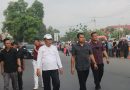 Wagub Sani Lepas Pawai Pembangunan, Bentangkan Semangat Kemerdekaan dari Taman Putri Pinang Masak ke Rumah Dinas Gubernur Jambi
